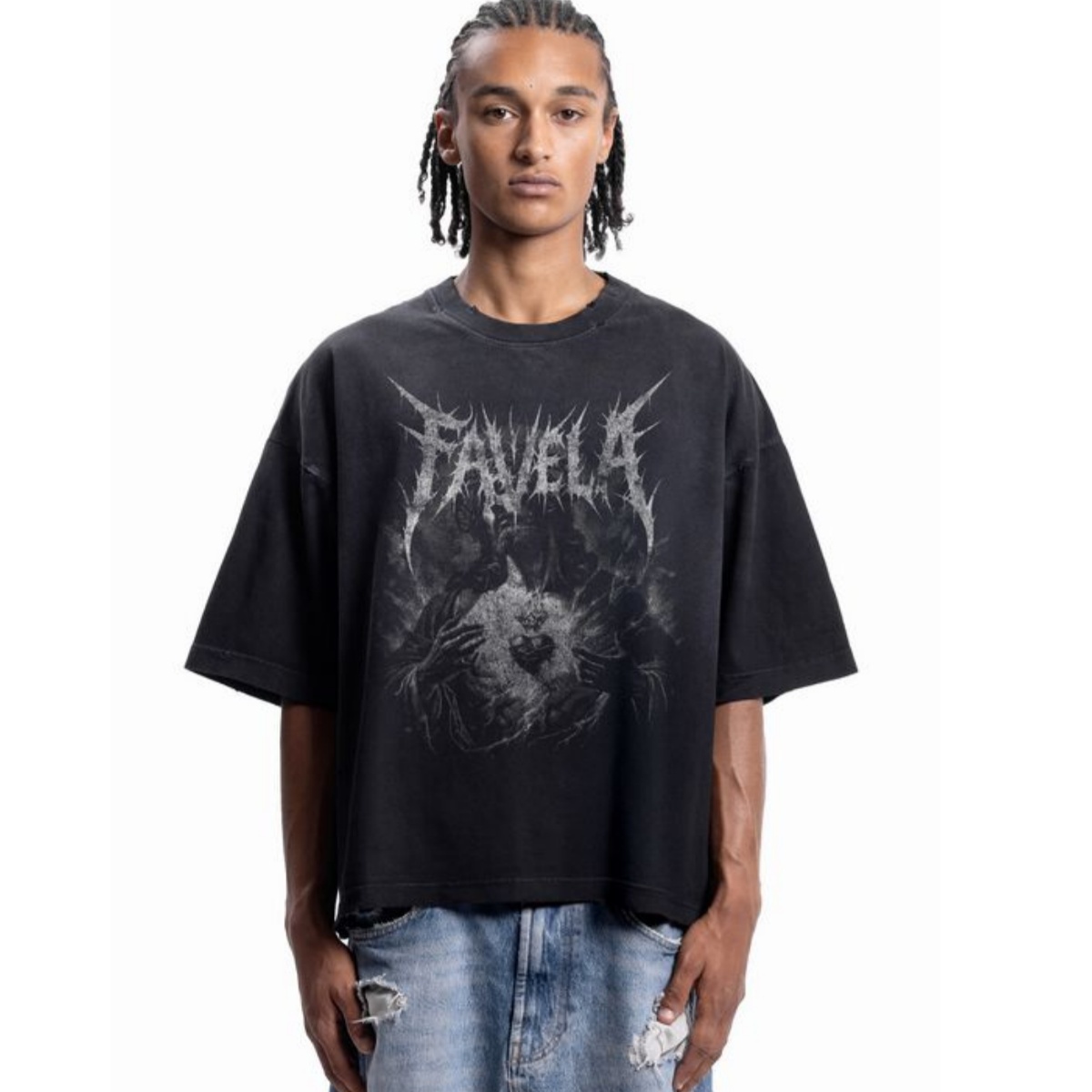 Streetwear Brand Font - تي شيرت معدني بتصميم Sacred Heart